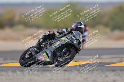 media/Sep-11-2022-SoCal Trackdays (Sun) [[81b7e951af]]/Turn 7 (1145am)/